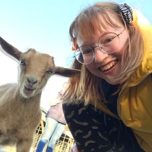 Meet your Posher, Emilie